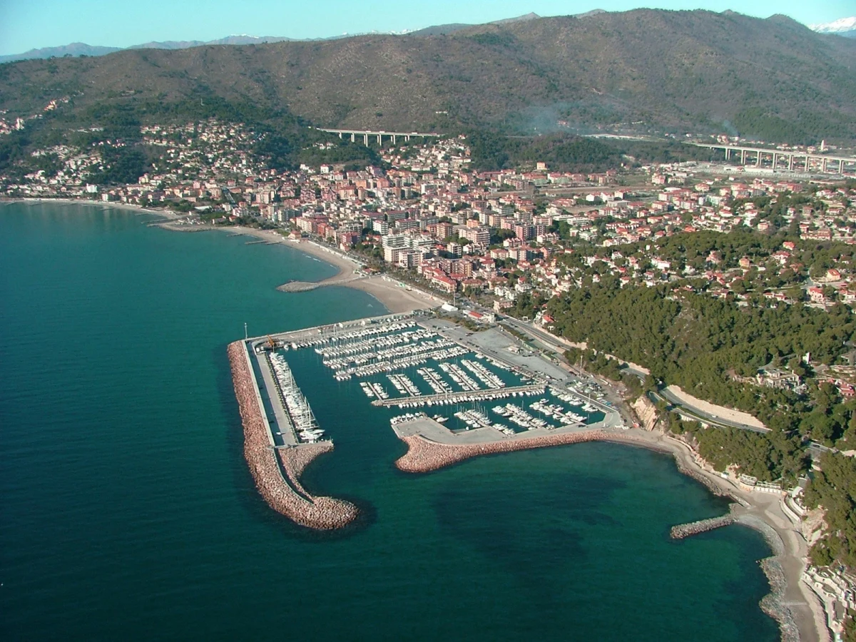 Marina Andora - фото марины 1