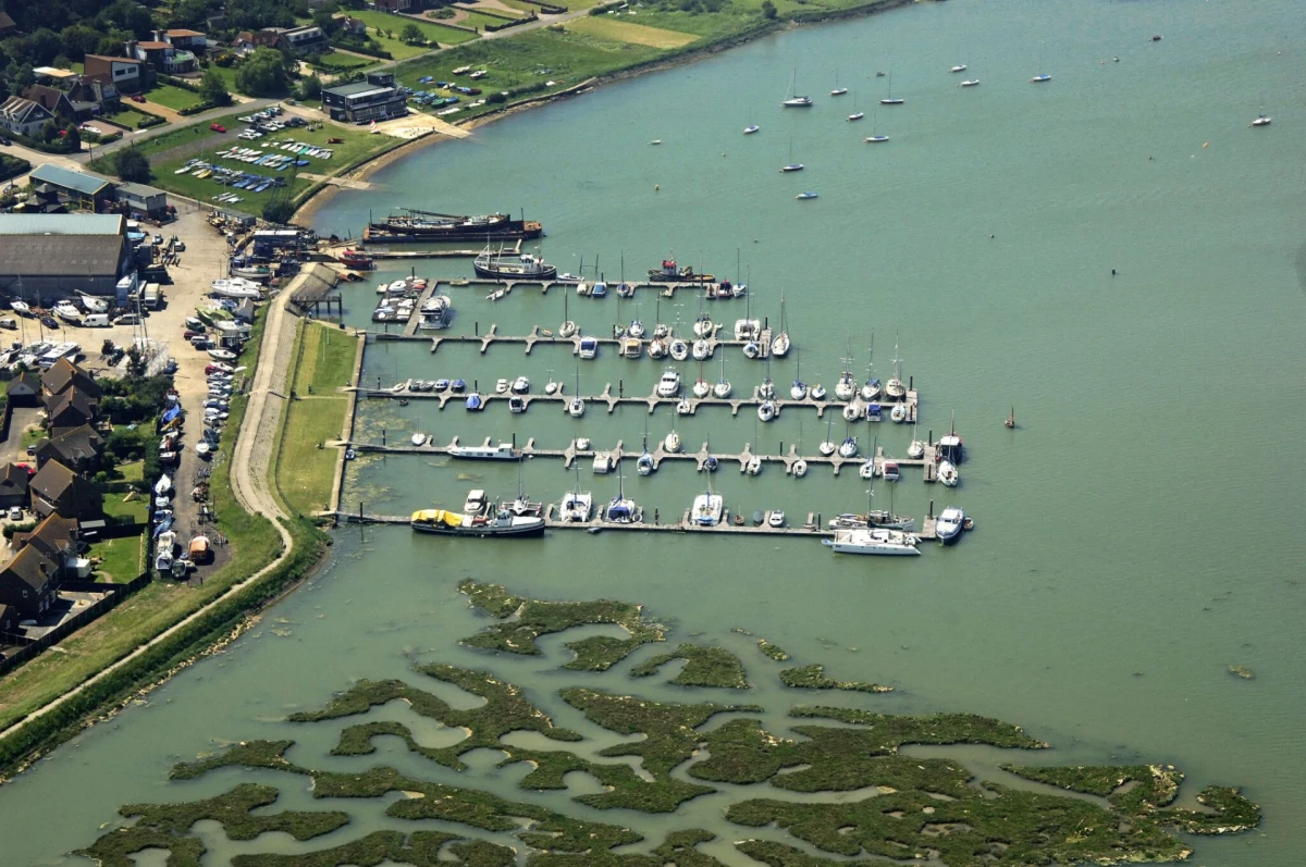 Blackwater Marina - фото марины 1