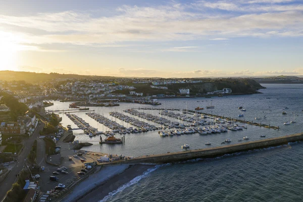 Brixham Marina - фото марины 3