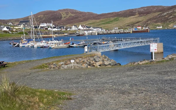 Castlebay Marina - фото марины 3