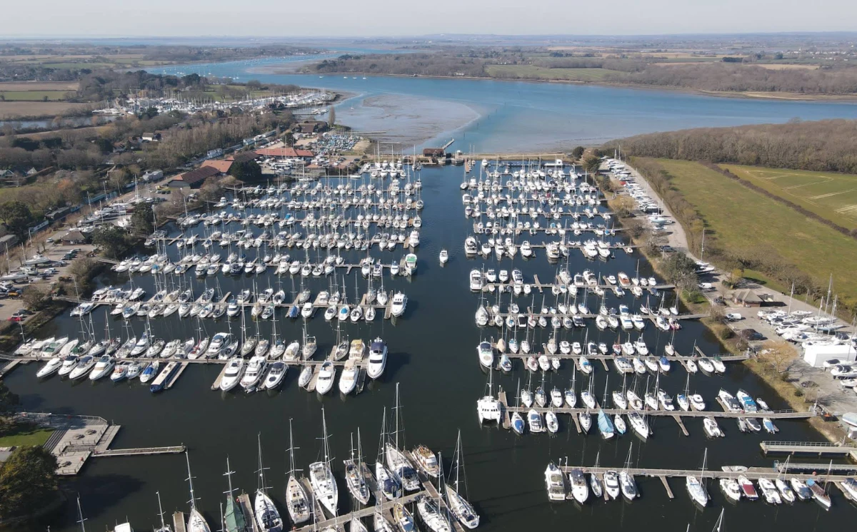 Chichester Marina - фото марины 1