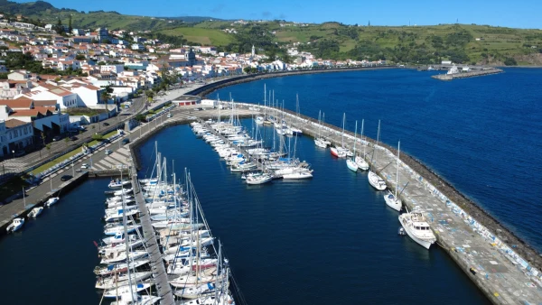 Marina da Horta - jahtsadama foto 4