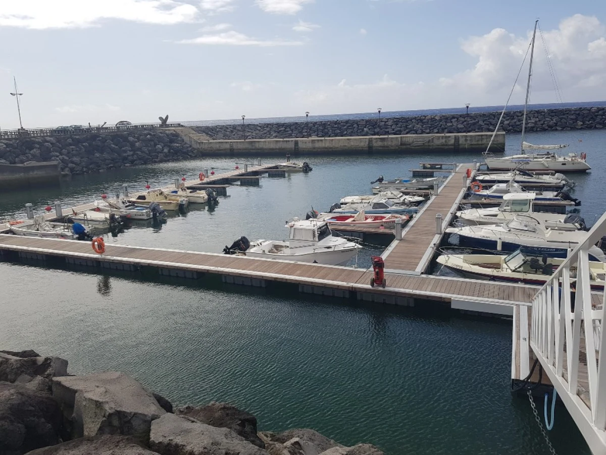 Marina da Povoação - marina photo 1