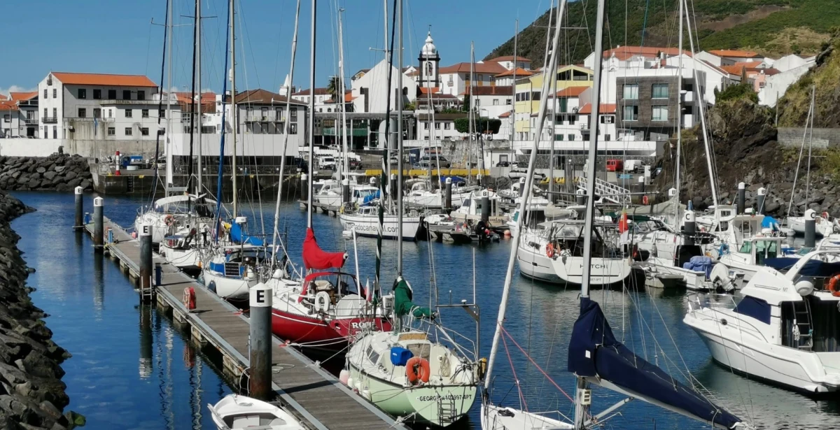 Marina de Velas - jahtsadama foto 1