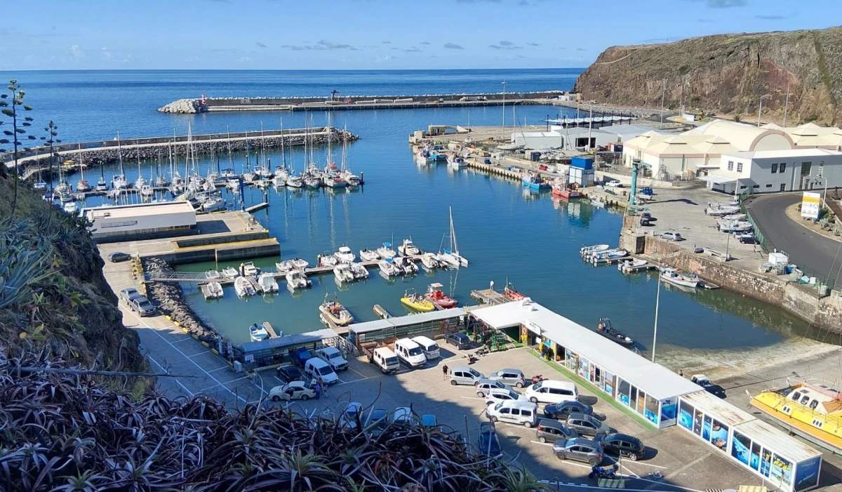 Marina de Vila do Porto - jahtsadama foto 1