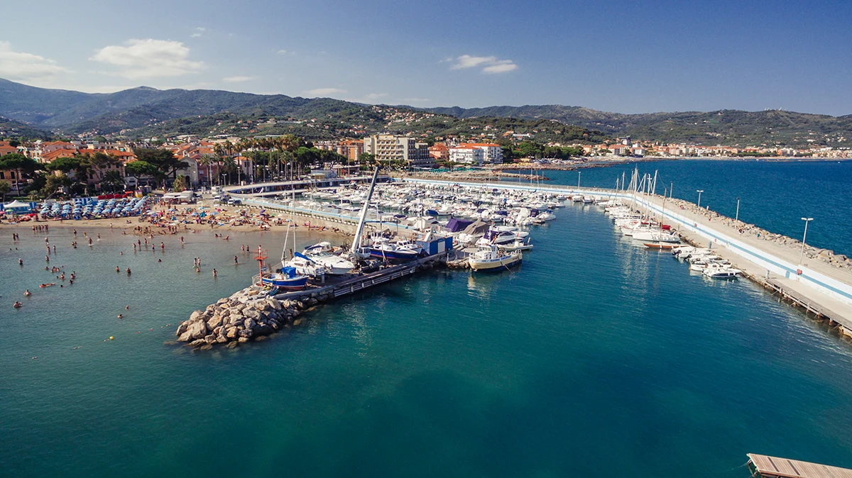 Marina di Diano - фото марины 1