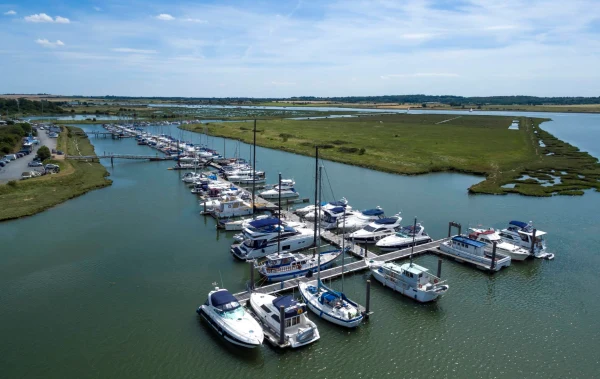 Fambridge Yacht Haven - фото марины 3