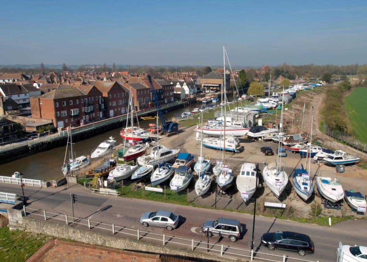 Highway Marine - marina photo 1