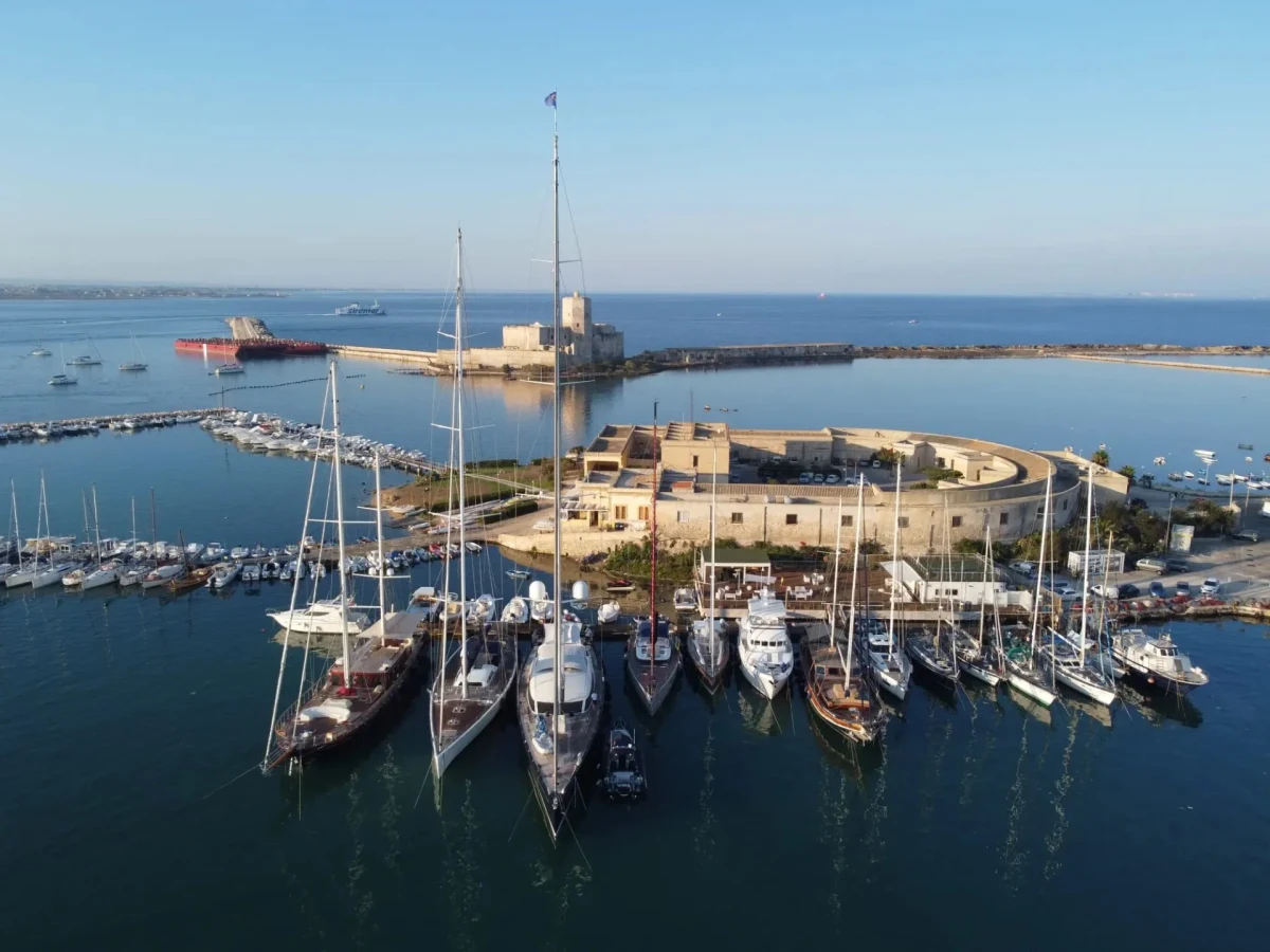 Mooring Trapani - фото марины 1