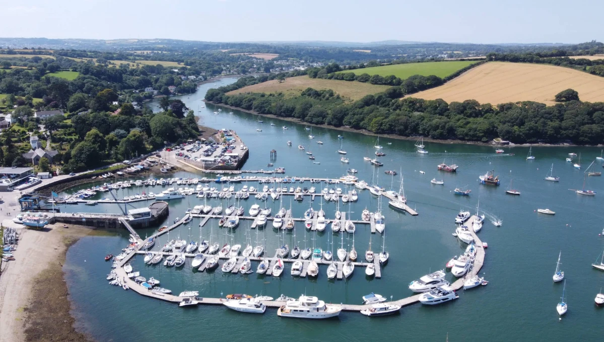 Mylor Yacht Harbour - фото марины 1
