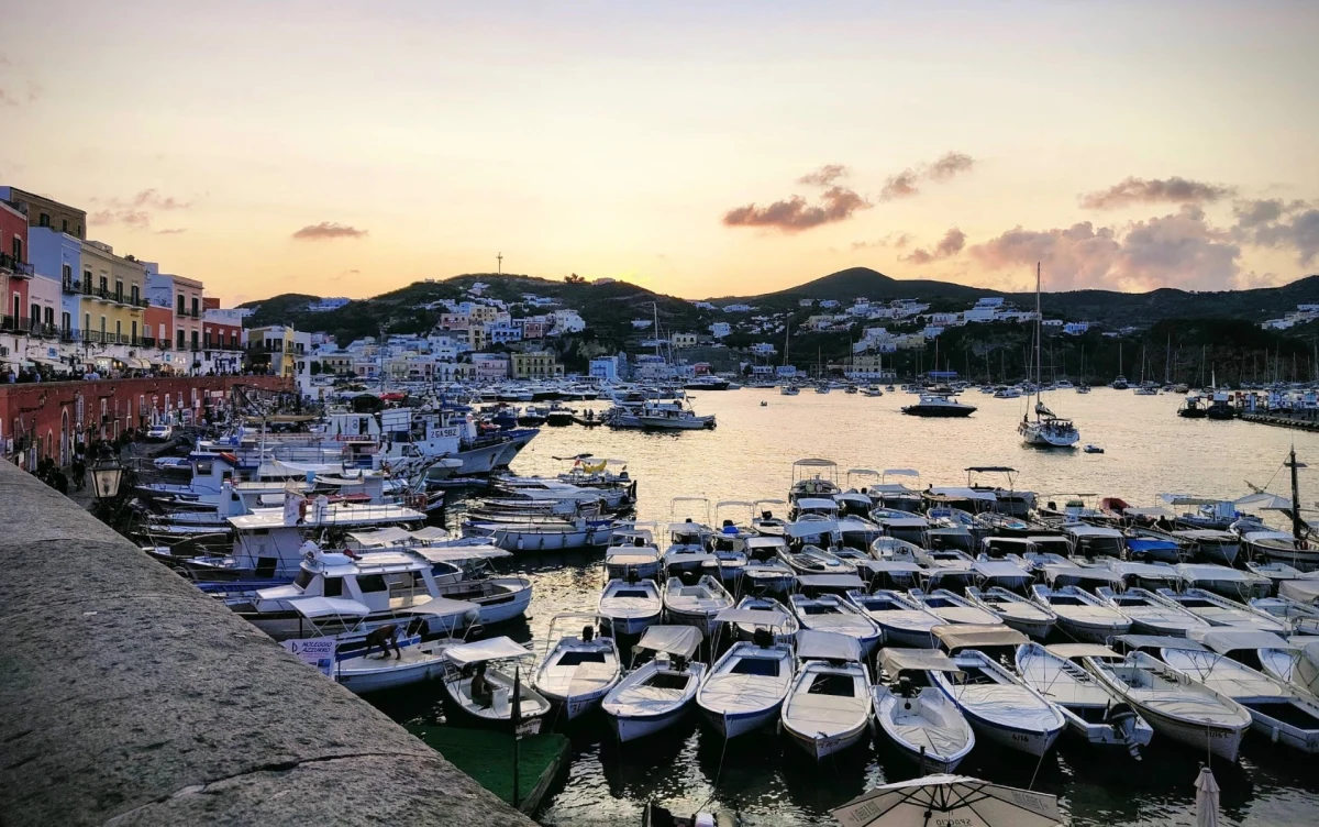 Marina Ponza - фото марины 1