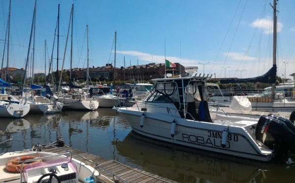 Porto di Pesaro - фото марины 3