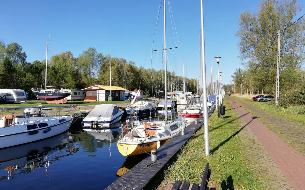 Przystań przy Kanale Młyńskim, Stepnica - фото марины 1