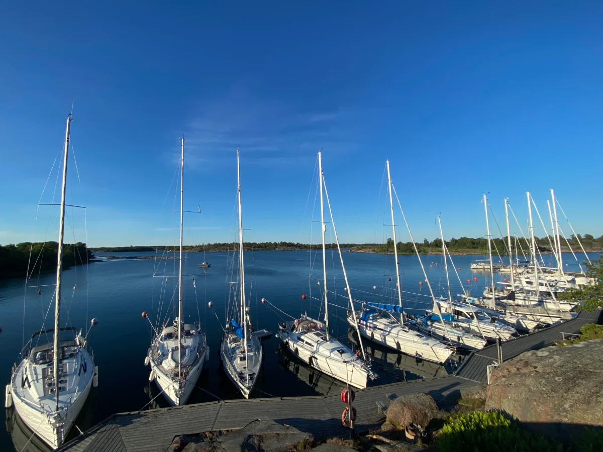 Rodhamn Marina - фото марины 1
