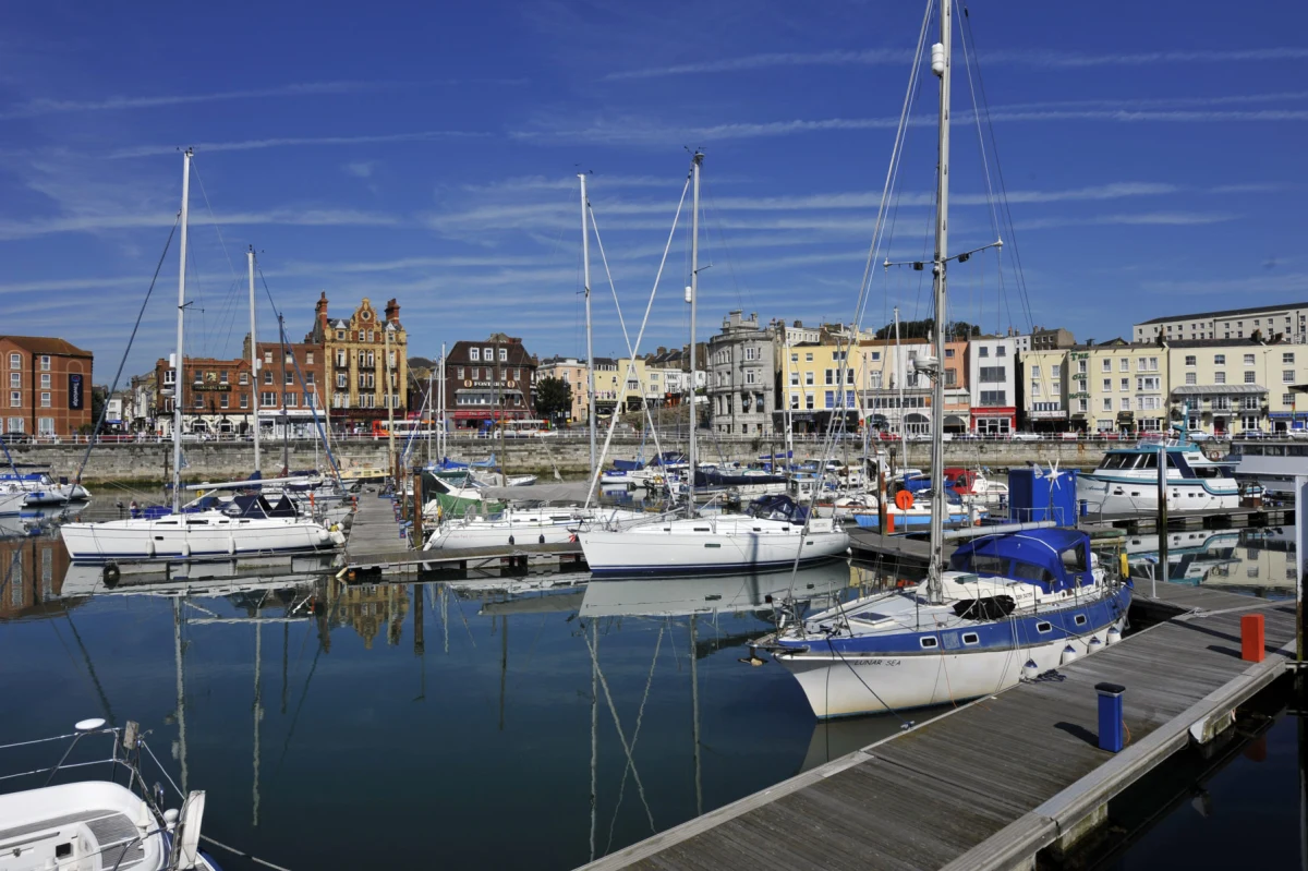 Royal Harbour Marina Inner - marina photo 1