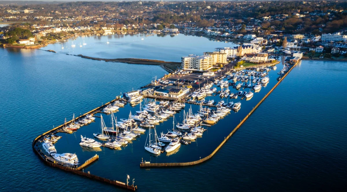 Salterns Marina - фото марины 1