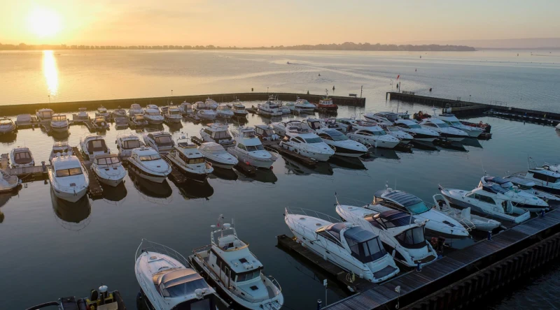 Salterns Marina - фото марины 2