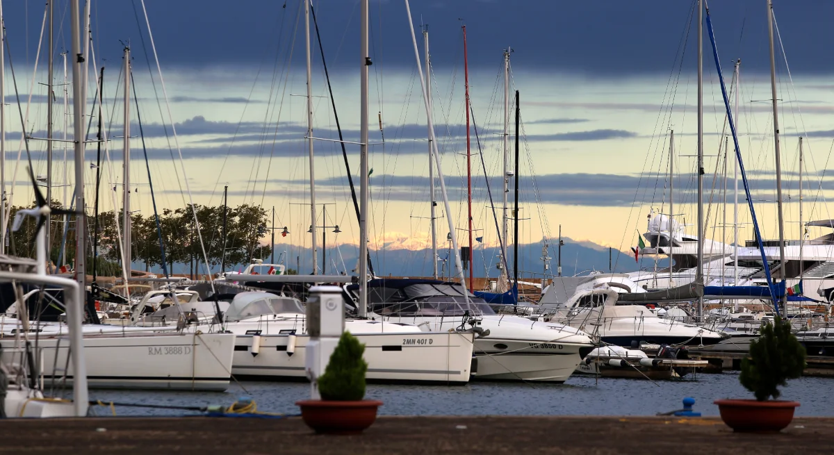 Marina San Rocco - фото марины 1