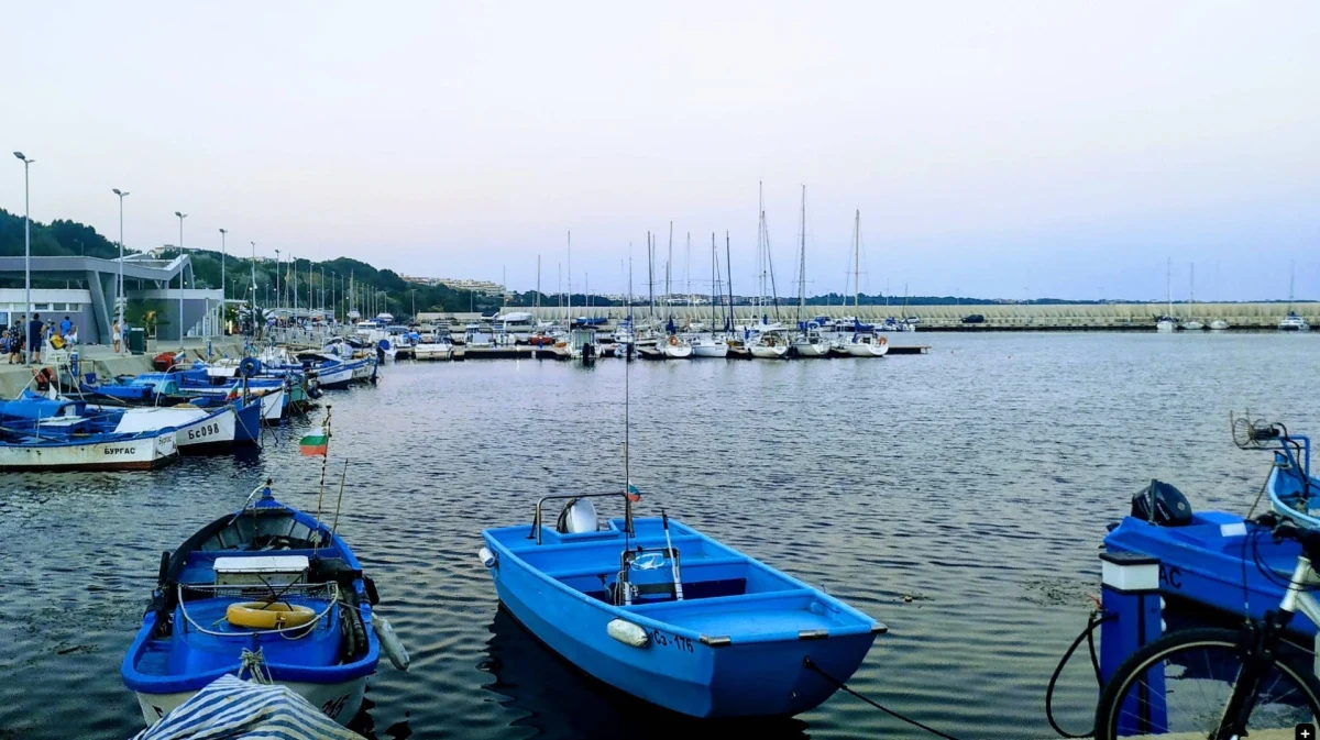 Sarafovo Fishing Harbour - jahtsadama foto 1