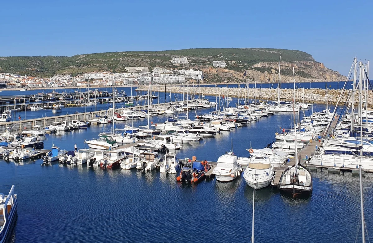 Marina Sesimbra - jahtsadama foto 1