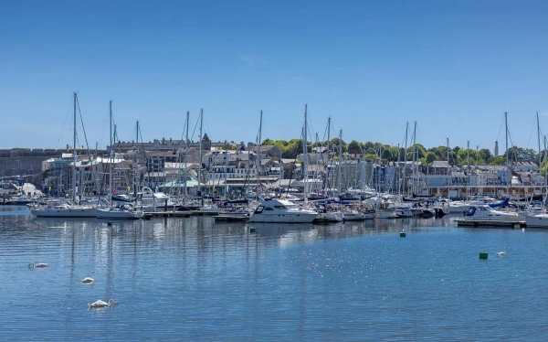 Sutton Harbour Marina - фото марины 4