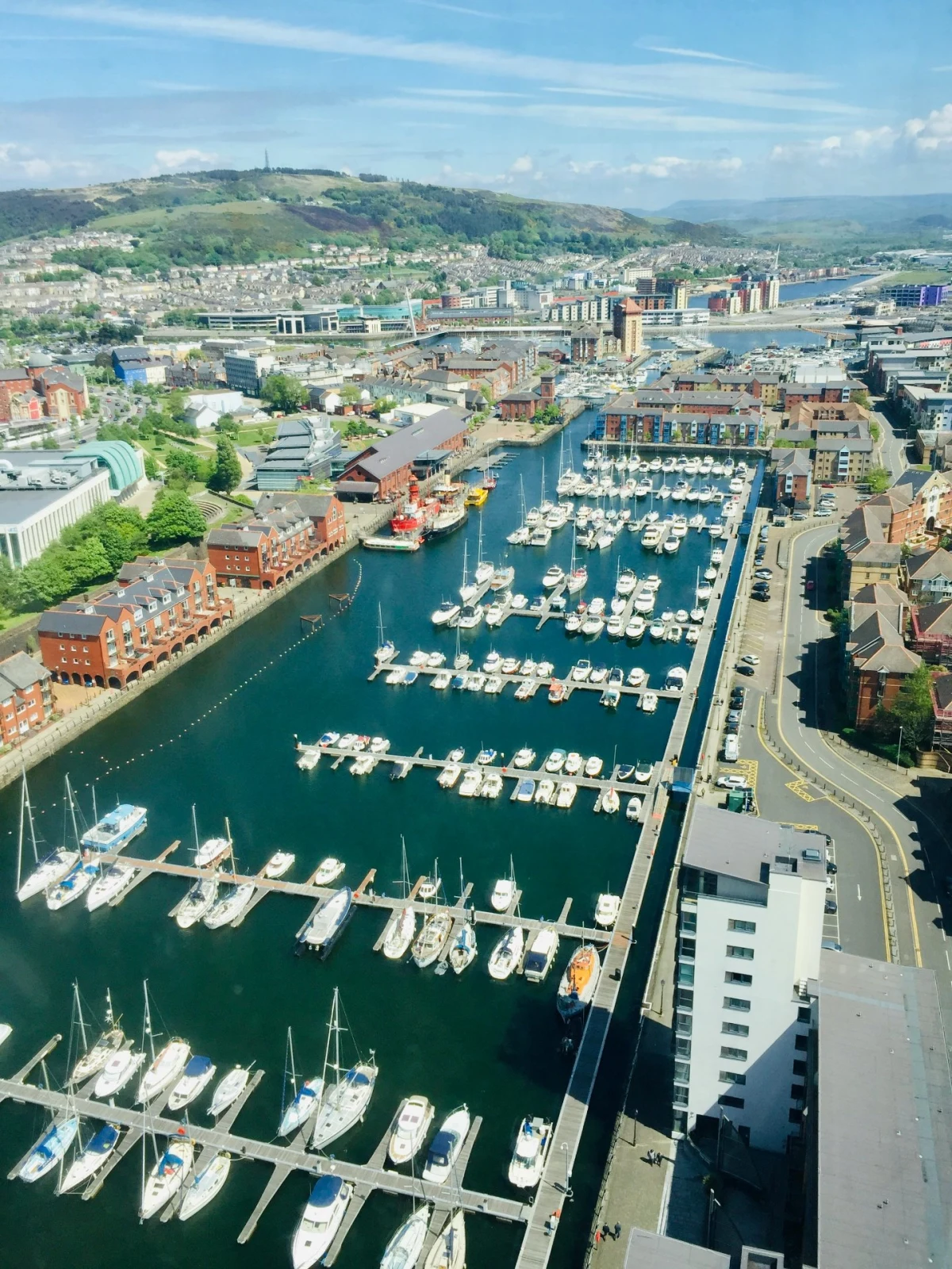 Swansea Marina - фото марины 1