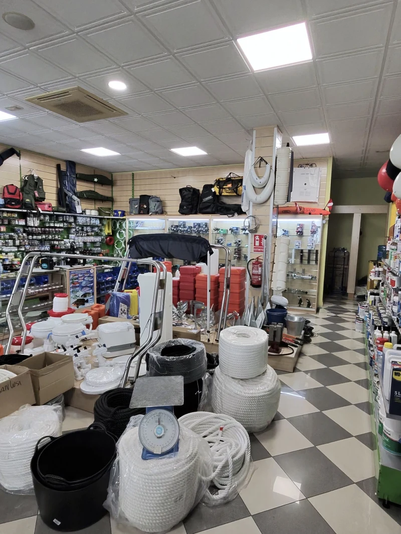 La Marina - store photo 2