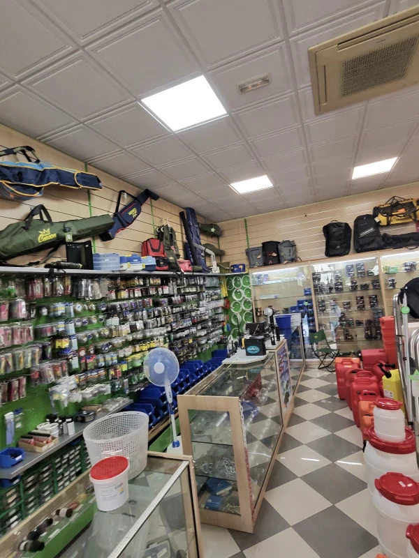 La Marina - store photo 3
