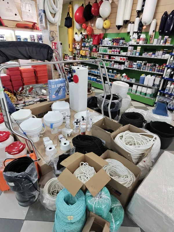 La Marina - store photo 4