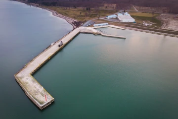 Mõntu Port