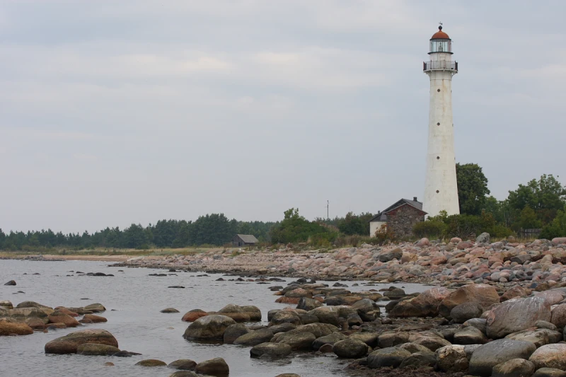 Kihnu Lighthouse - фото достопримечательности 2