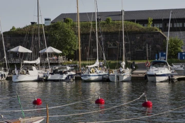 Suomenlinna Guest Harbor