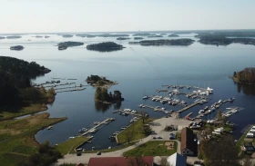 Nävekvarn Guest Harbor