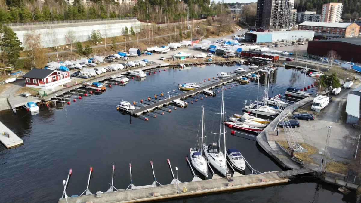 Kallhälls Yacht Club - фото марины 1