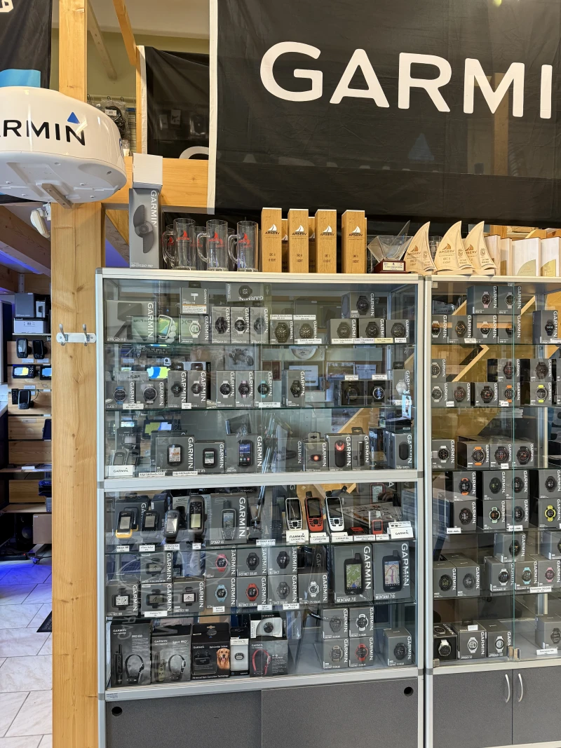 Jakari Marine Garmin - фото магазина или сервиса 2