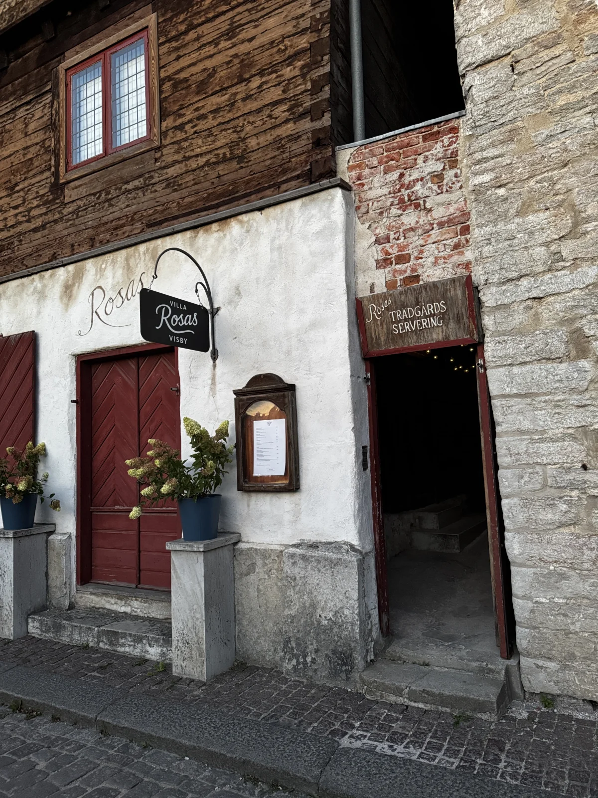 Rosas tavern - фото достопримечательности 1