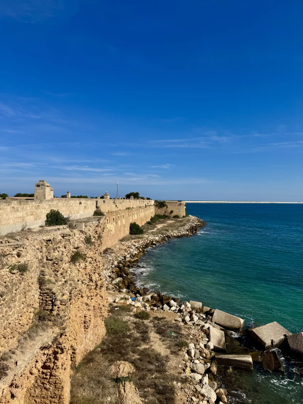 Castello Alfonsino – Forte a Mare (Brindisi) - фото достопримечательности 3