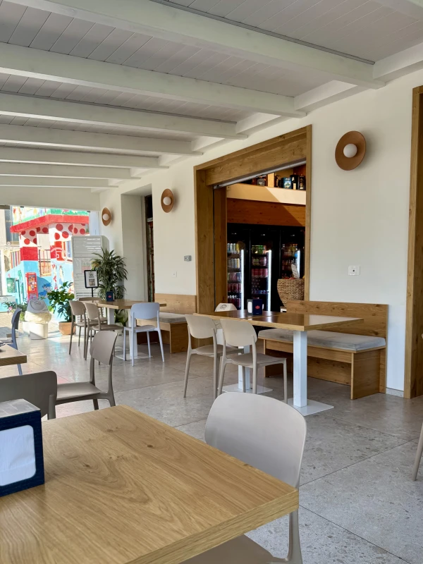 Café-Restaurant La Capannina - фото достопримечательности 3