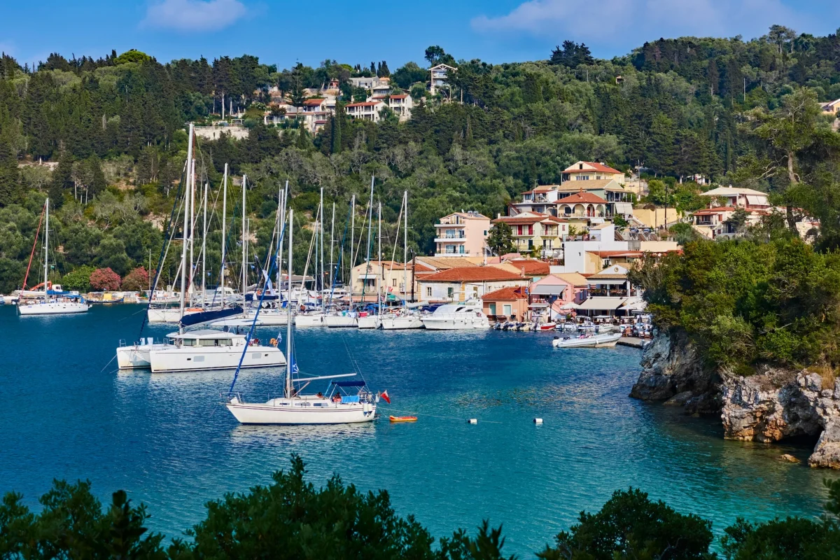 Lakka Harbour - фото марины 1
