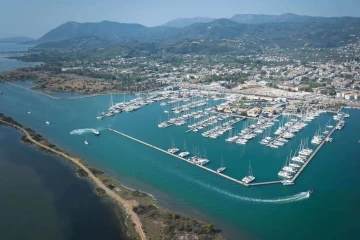 D-Marin Lefkas