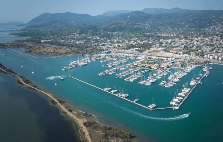 D-Marin Lefkas