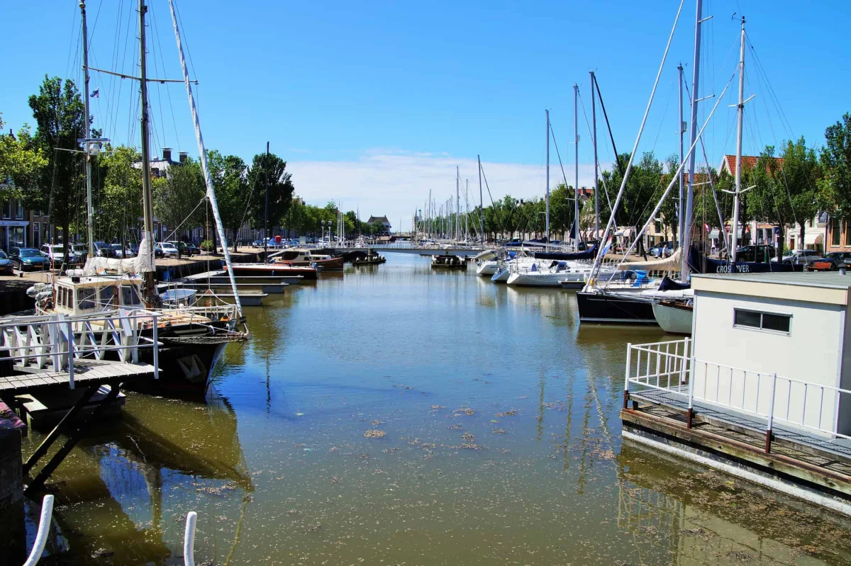 Marina De Leeuwenbrug - фото марины 1