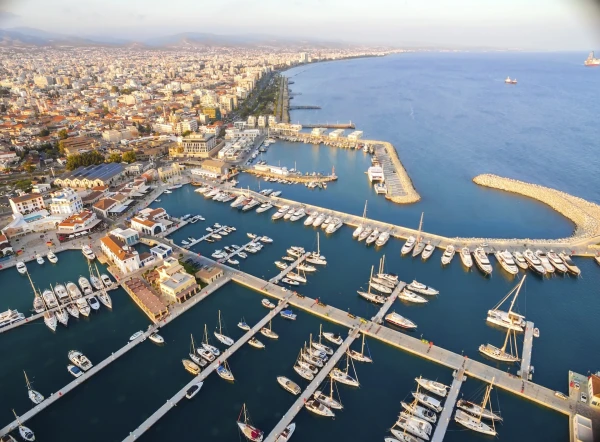 Limassol Marina - фото марины 4