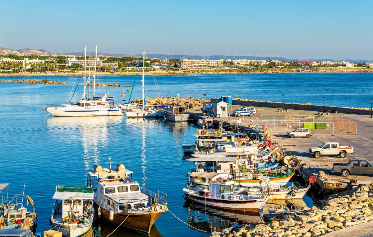 Paphos Harbour - фото марины 1