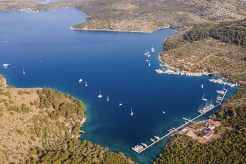 ACI Marina Žut