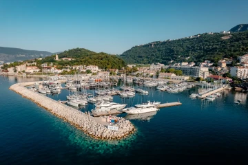Marina Lazure