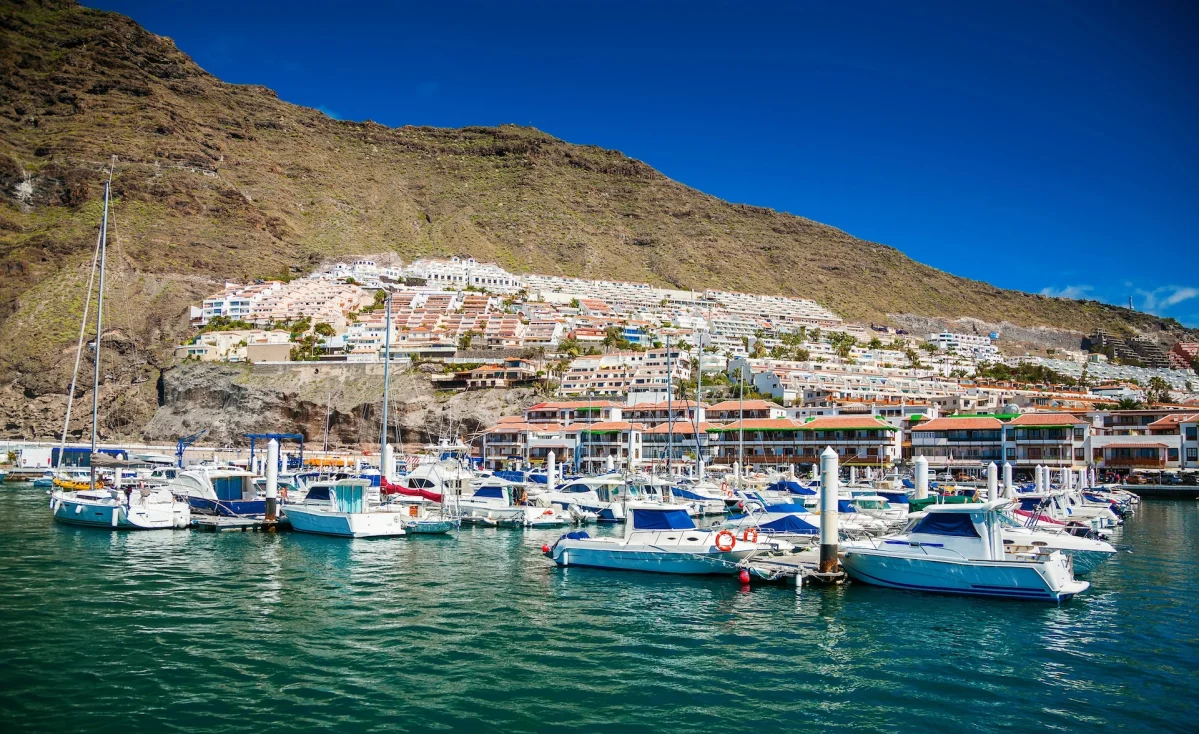 Marina Los Gigantes - фото марины 1