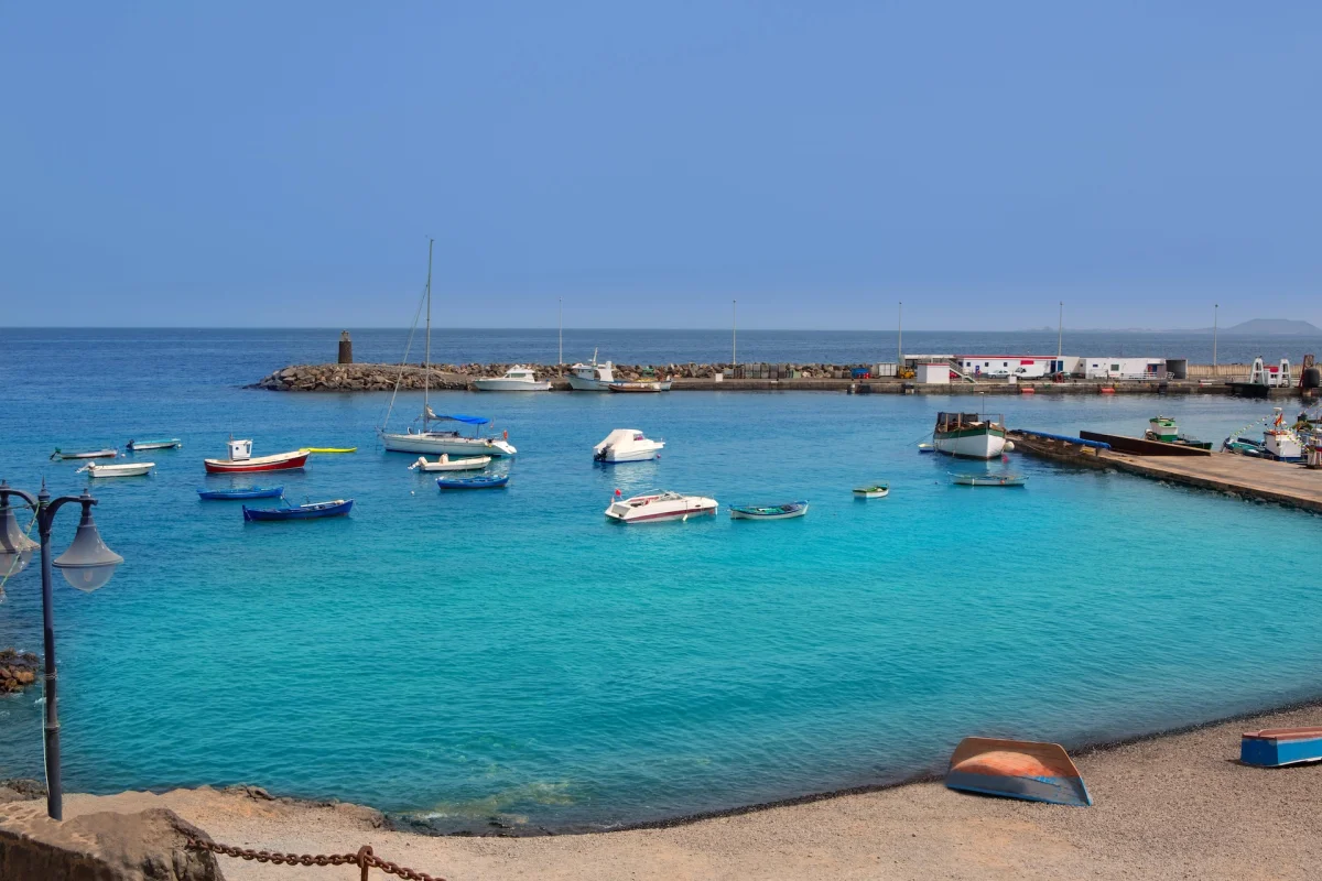 Marina Playa Blanca - фото марины 1