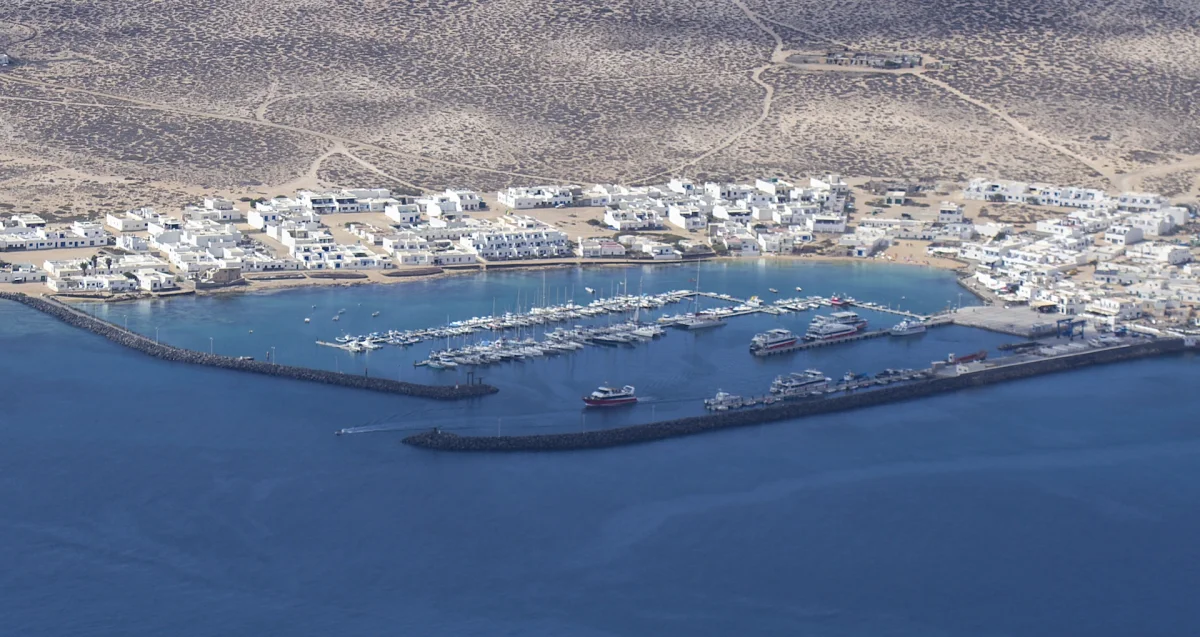 Marina  de Caleta de Sebo - фото марины 1