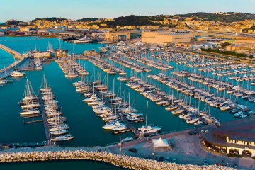Marina Dorica